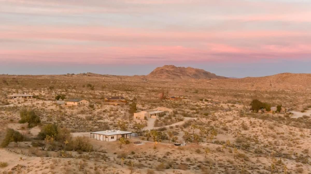 야카밸리 Kinetic House-Joshua Trees Sculptures Cowboy Pool 빌라 외부 사진